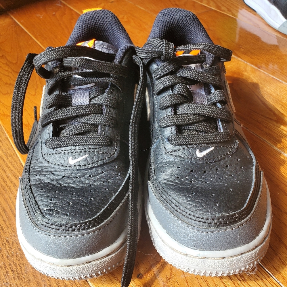 Nike force 1